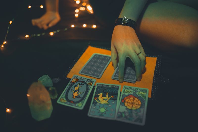 online psychic reading UK